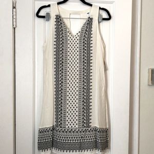 Cream and black medium sized Old Navy dress
